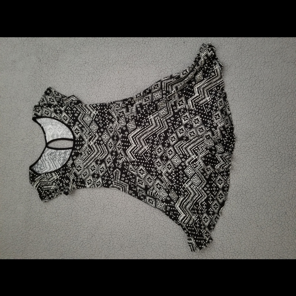 👗 Black and White Dress